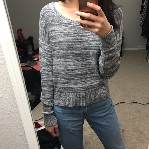 Banana Republic Grey sweater - Picture 5 of 5